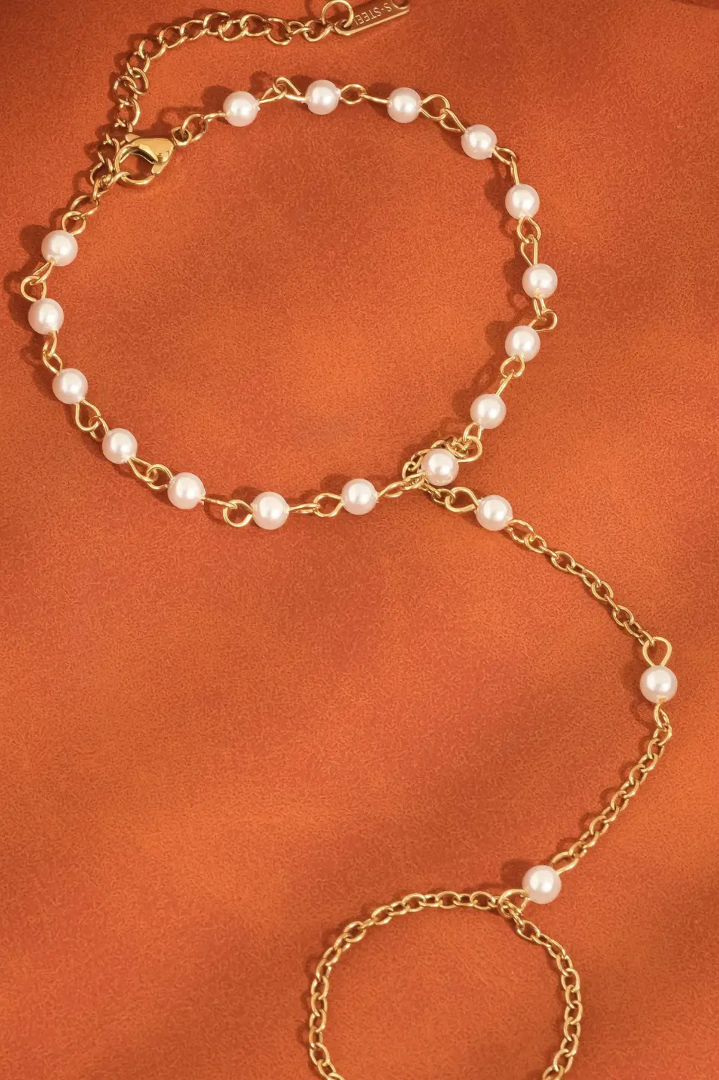 Pearl Promise Hand Chain