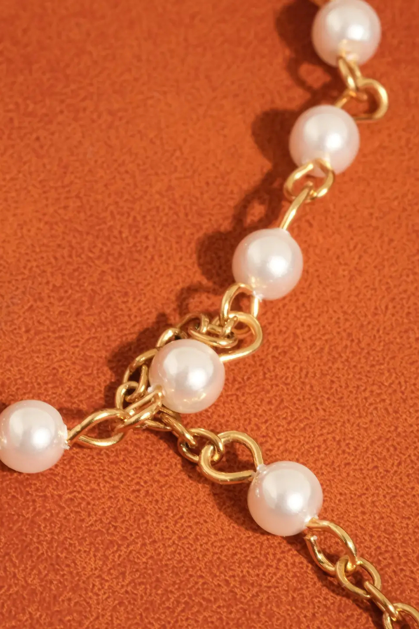 Pearl Promise Hand Chain